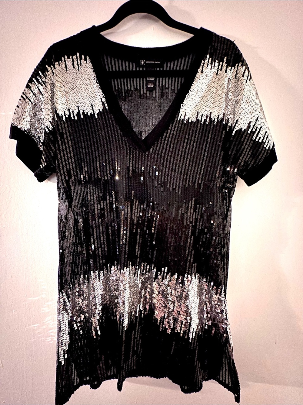 NWOT INC International Women's Black and Silver Sequin V-Neck Top